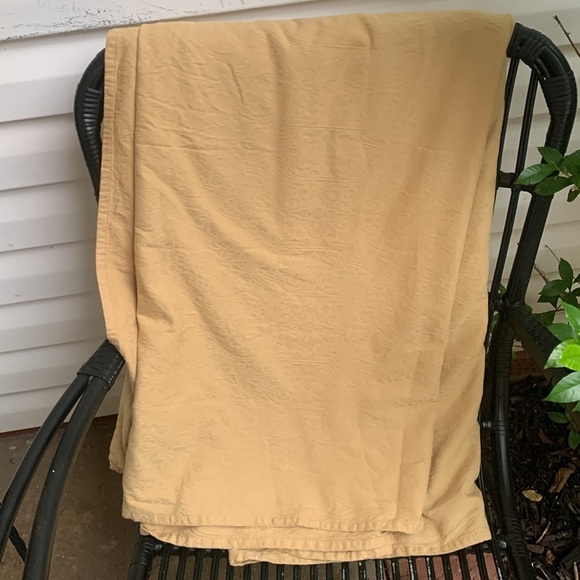 Waterford textured floral table cloth tan cotton‎ long table cover - Picture 1 of 10